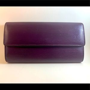 Louis Vuitton Epi Portefueille Sarah Long Wallet
